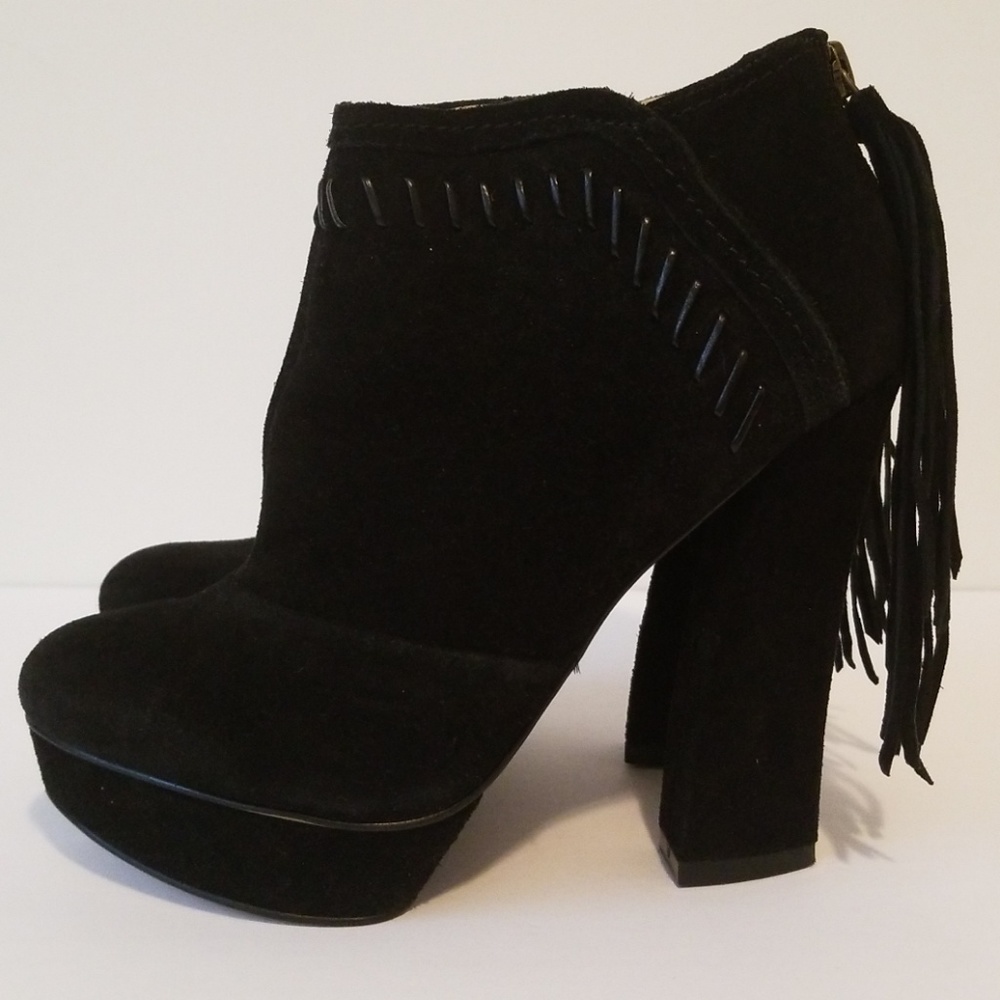 Nine West Tassle Zipper Ankle Platform Booties